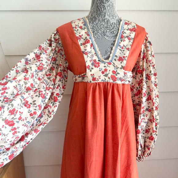 Vintage 1970s Prairie Dress by Marianne Boho Cottage 70s - Picture 2 of 9
